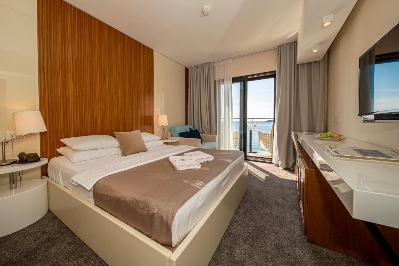 Hotel Aleksandar Rafailovici 4*
