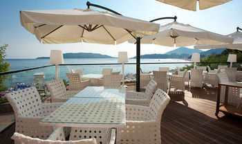 Hotel Aleksandar Rafailovici 4*